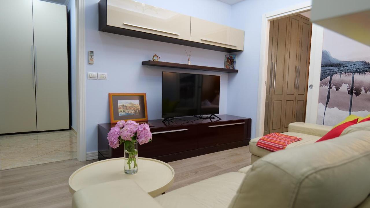 Top Location Kristi Apartments 05 Tiranë Eksteriør bilde